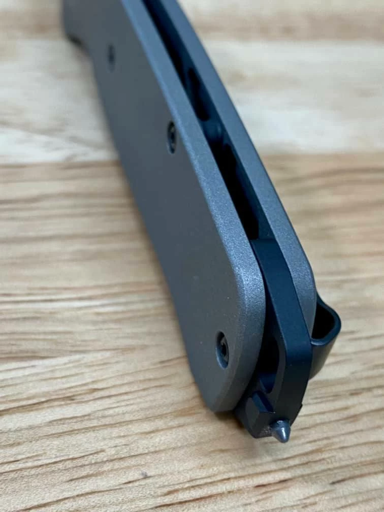 Promo 👍 Benchmade Semi-Custom Bailout Knife Titanium Handles (3.4" Gray) 🛒 11 Benchmade Semi-Custom Bailout Knife Titanium Handles (3.4" Gray)