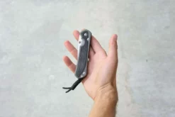 CHRIS REEVE KNIVES Chris Reeves Small Sebenza 31 Black Canvas Micarta