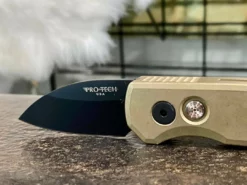 PROTECH KNIVES Pro-Tech Runt 5 R5112 Auto Solid Bronze (1.9