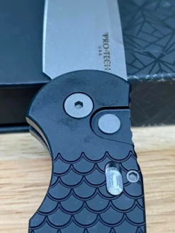 PROTECH KNIVES Pro-Tech TR-3 MC1 Magnacut Knife Fish Scale Black