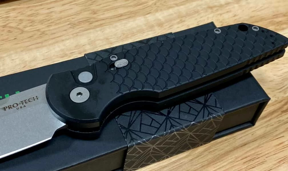 Outlet ๐ PROTECH KNIVES Pro-Tech TR-3 MC1 Magnacut Knife Fish Scale Black ๐ 8 PROTECH KNIVES Pro-Tech TR-3 MC1 Magnacut Knife Fish Scale Black