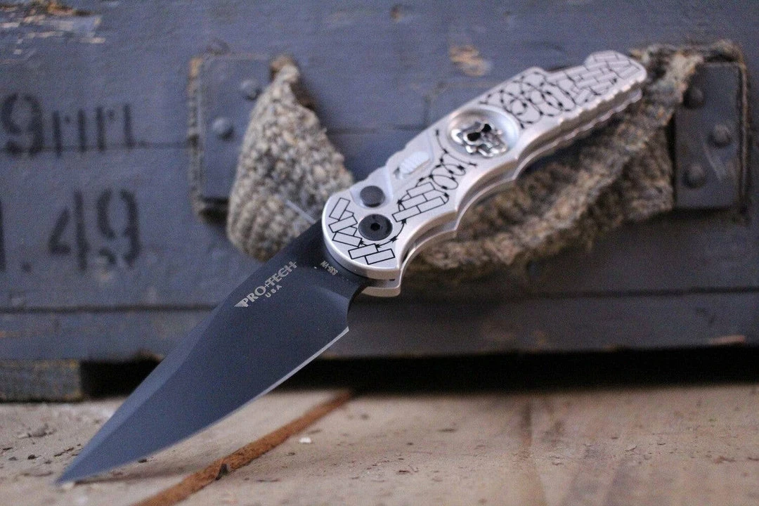 Budget π PROTECH KNIVES All Knife Brands ProTech TR-5.62 Shaw Skull & Barbed Wire DLC (USA) π 5 PROTECH KNIVES All Knife Brands ProTech TR-5.62 Shaw Skull & Barbed Wire DLC (USA)